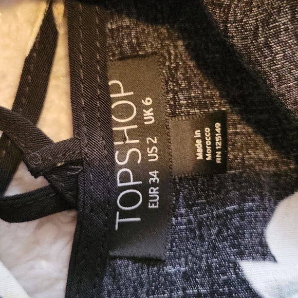 TOP SHOP~ Sleeveless Jumper, 2 - Picture 8 of 10